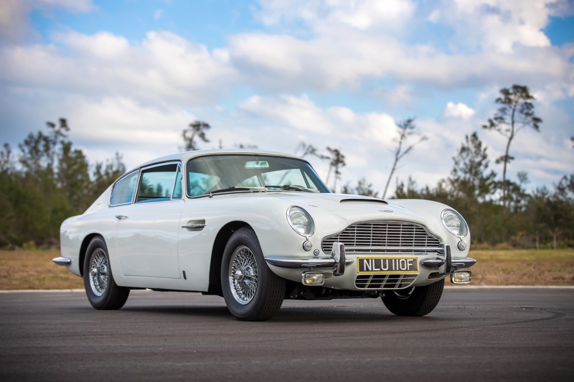 Aston Martin DB6 (Automático)